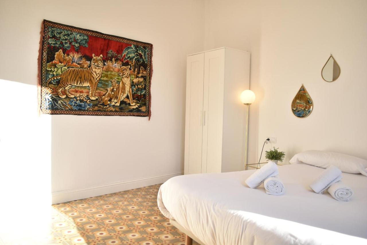 Gran Apartamento Cerca De Ruzafa Valencia Bagian luar foto